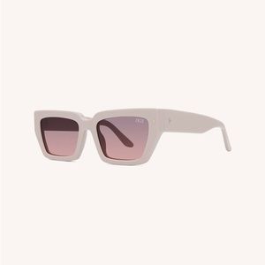 DEZI SUNGLASSES- SWITCH